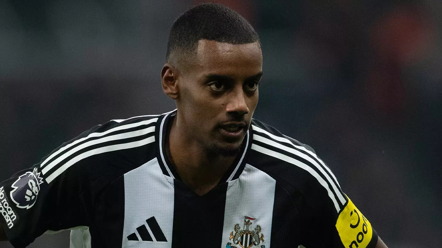Alexander Isak 16