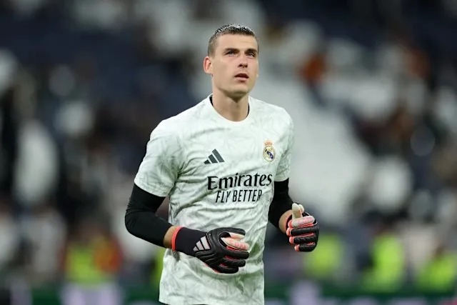 Andriy Lunin 01