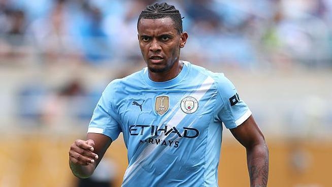 Manuel Akanji 02