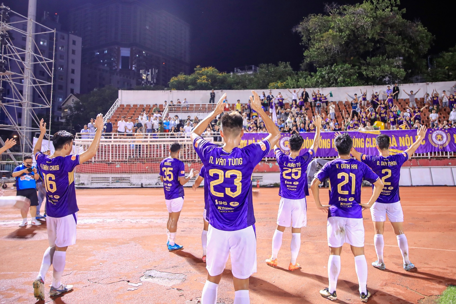 Ha Noi FC 02