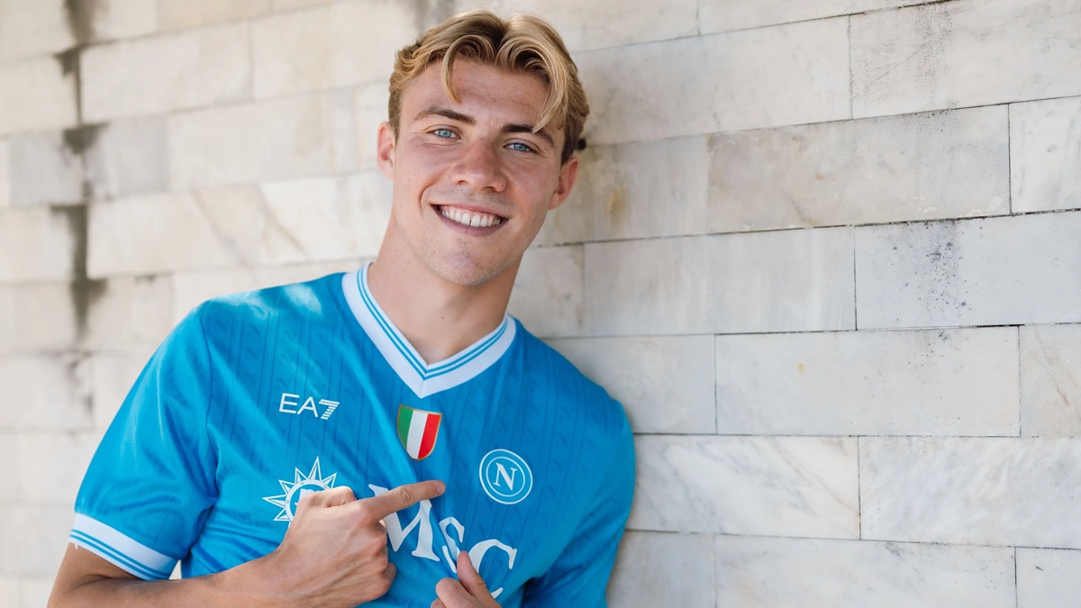 Rasmus Hojlund 19