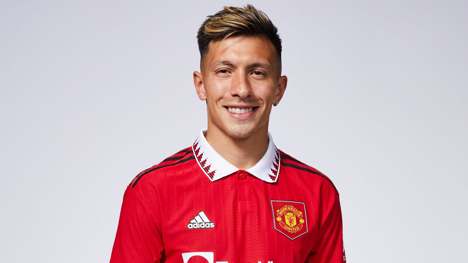 Lisandro Martinez 01