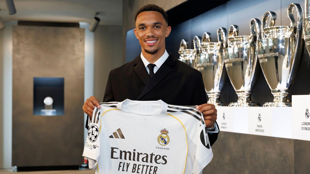 Trent Alexander-Arnold 09