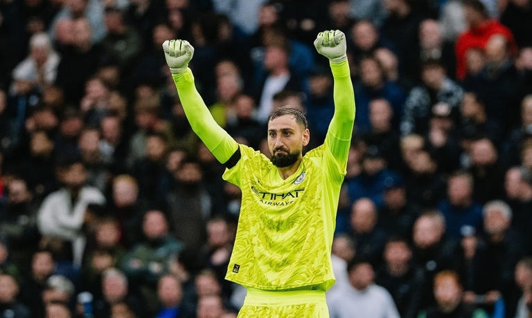 Gianluigi Donnarumma 01