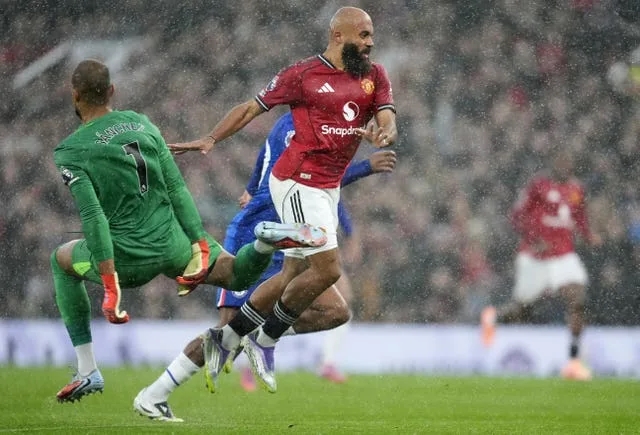 Bryan Mbeumo 08
