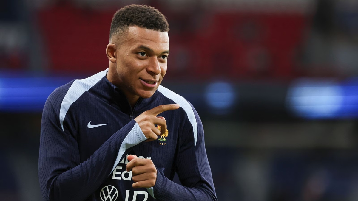 Kylian Mbappe 04