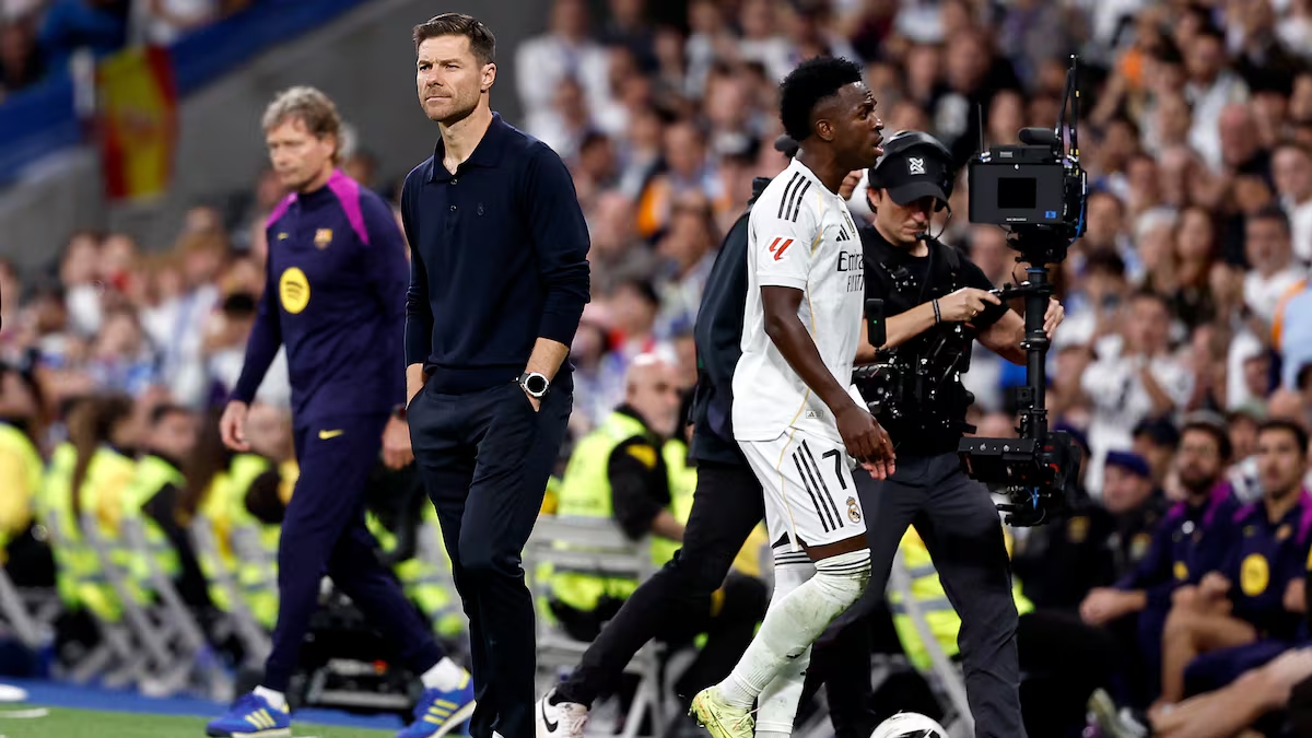 Vinicius Xabi Alonso 03