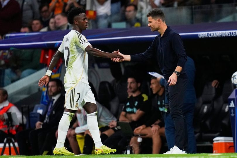 Vinicius Junior Xabi Alonso 01