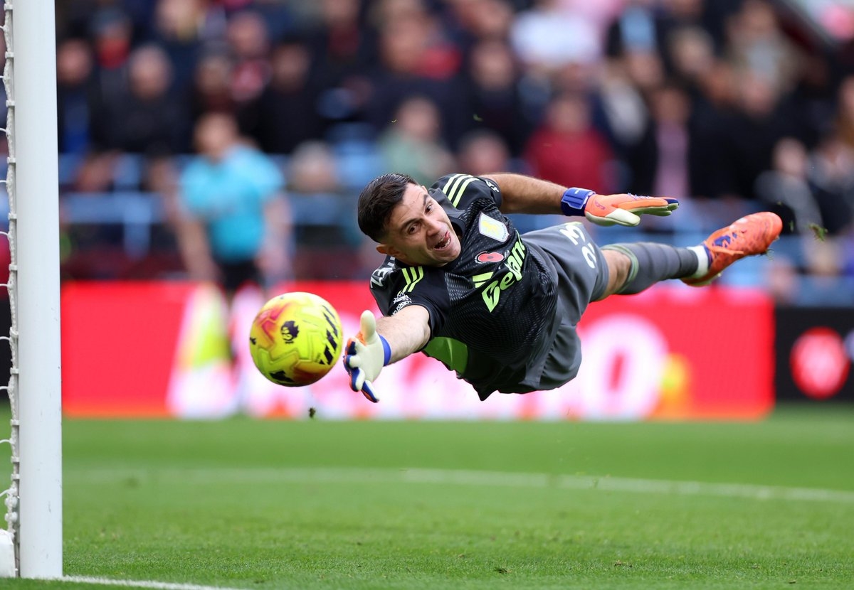 Emiliano Martinez 01