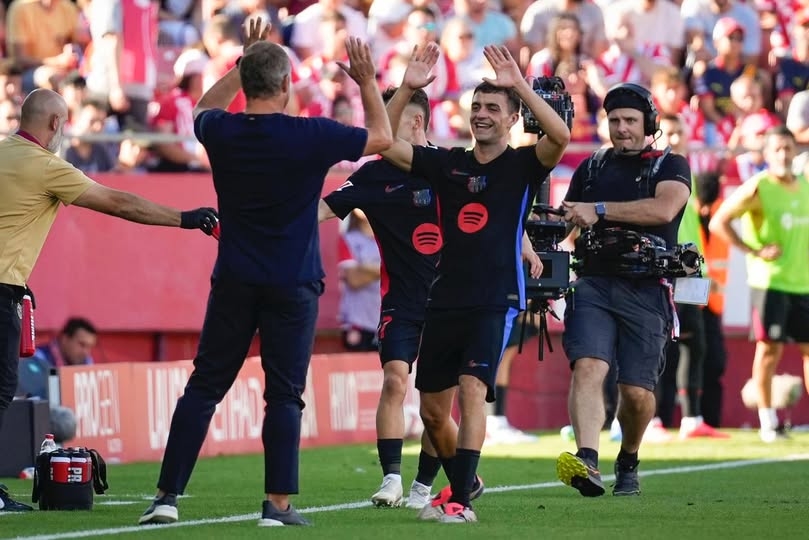 Pedri Hansi Flick 01