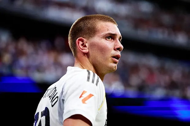 Franco Mastantuono 03