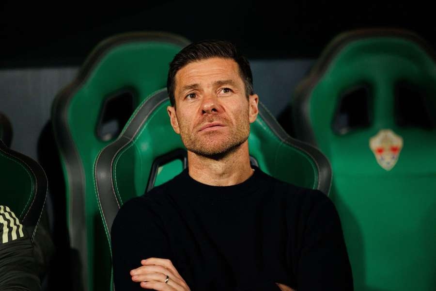Xabi Alonso 10