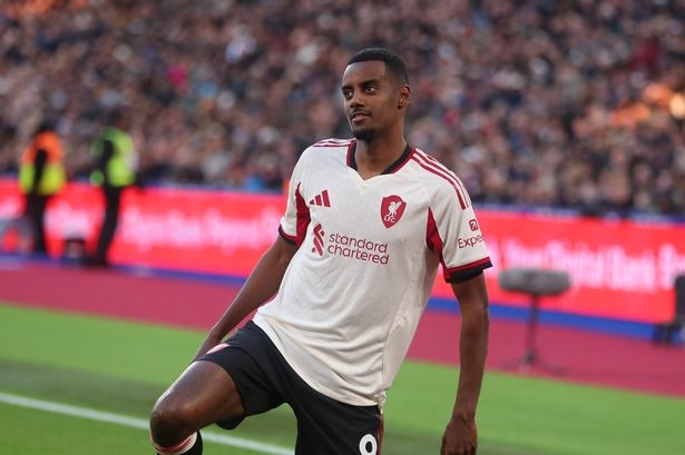 Alexander Isak 01