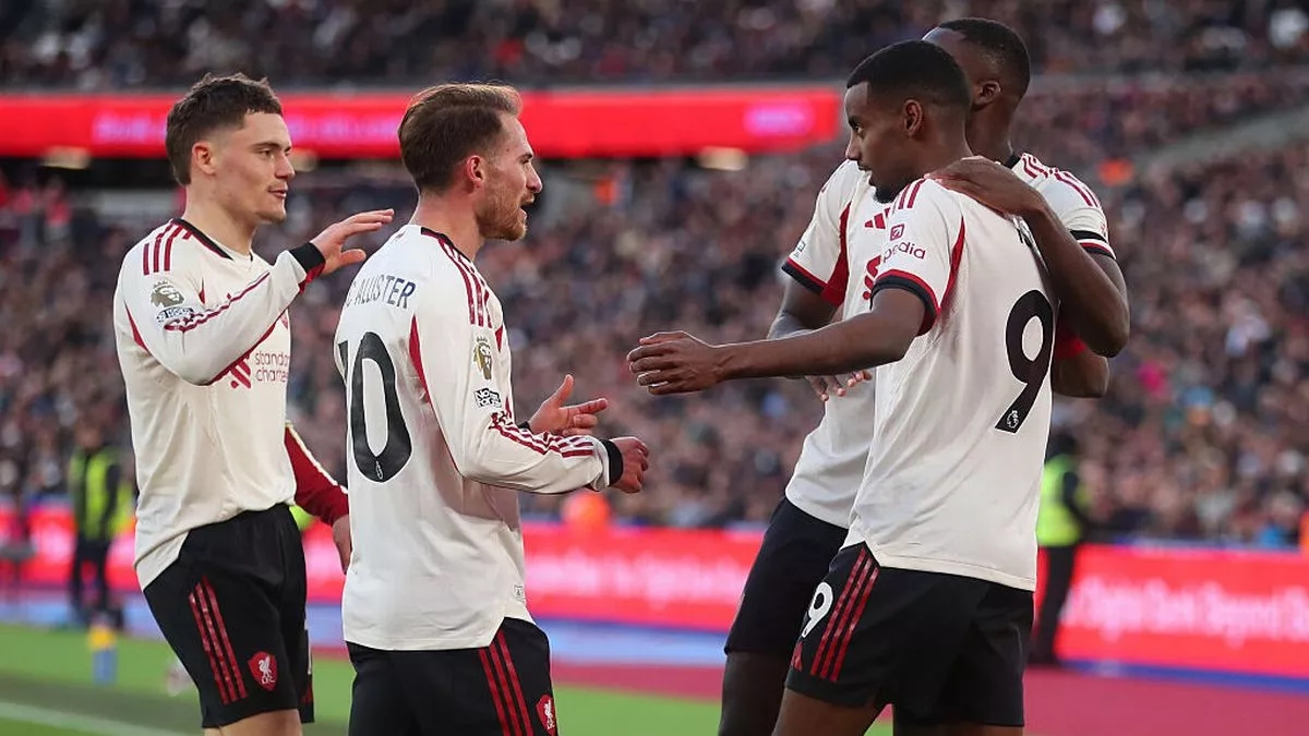 Alexis Mac Allister Alexander Isak 01