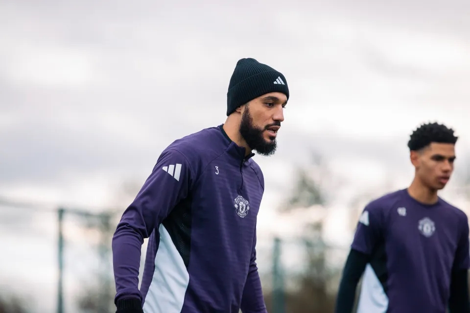 Noussair Mazraoui 02