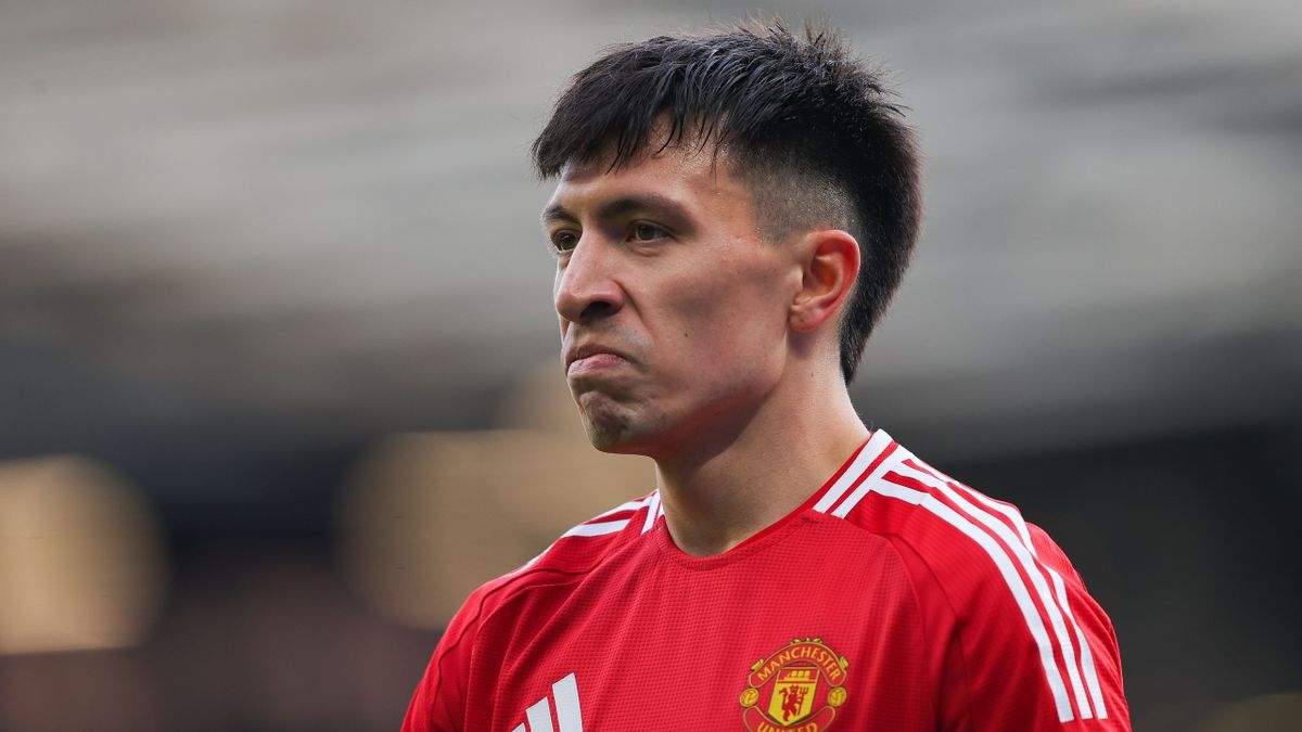 Lisandro Martinez 02