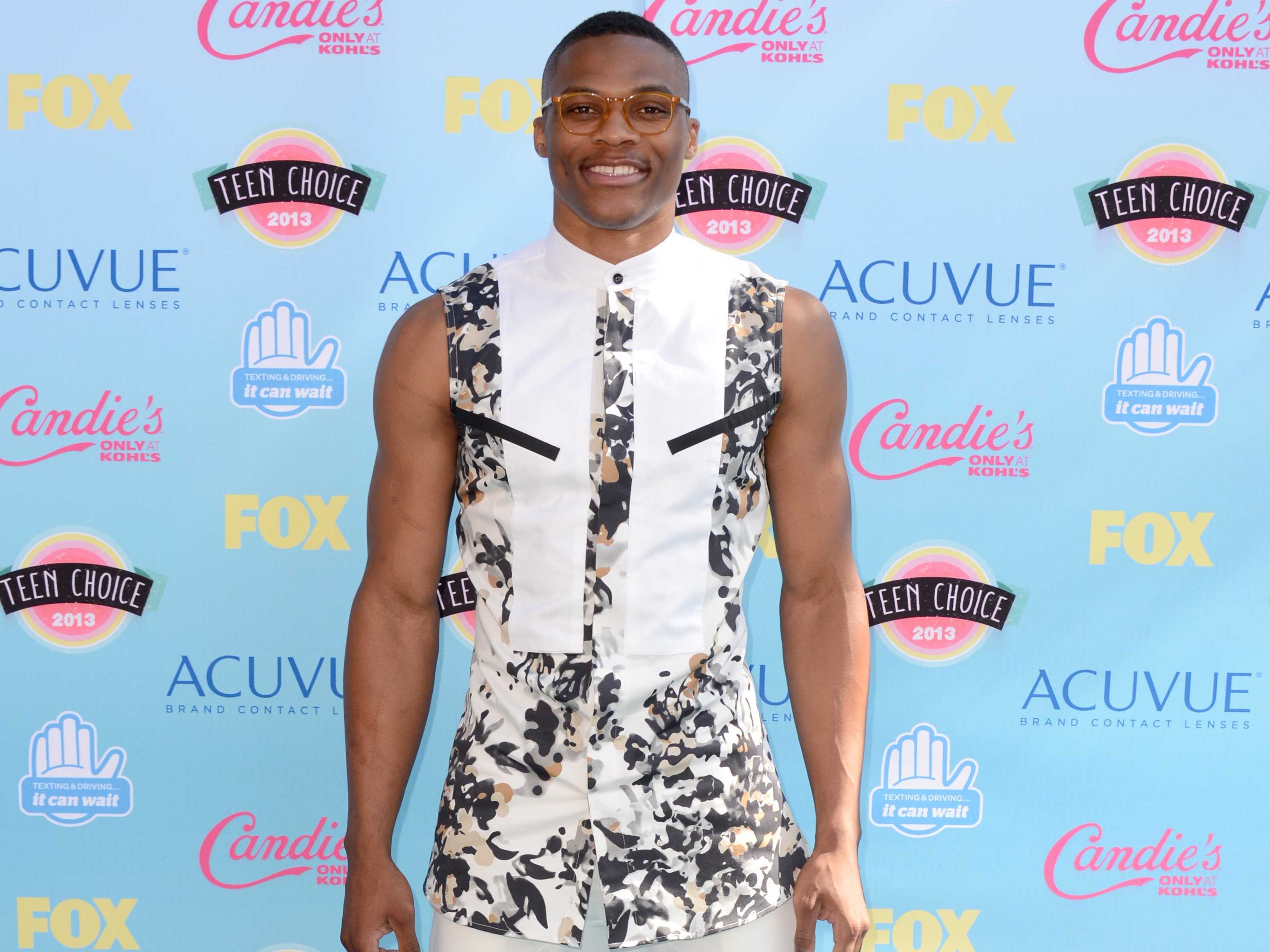 russell-westbrooks-teen-choice-awards-outfit-is-a-bad-sign-for-the-future-of-nba-fashion