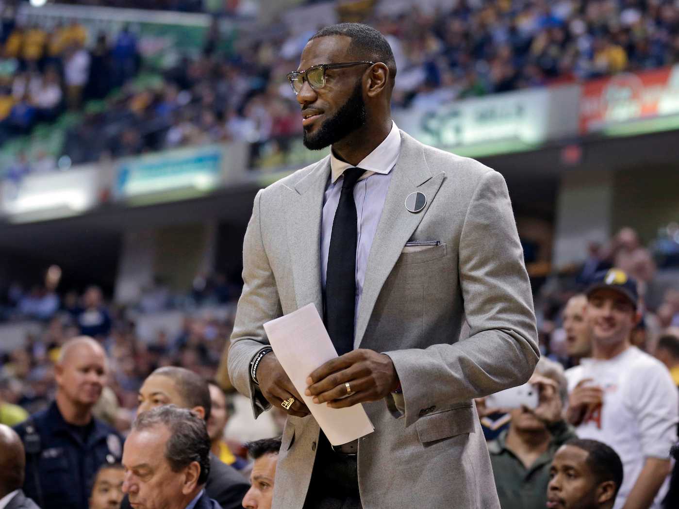 lebron-james-was-reportedly-surprised-and-disappointed-by-the-dismissal-of-gm-david-griffin