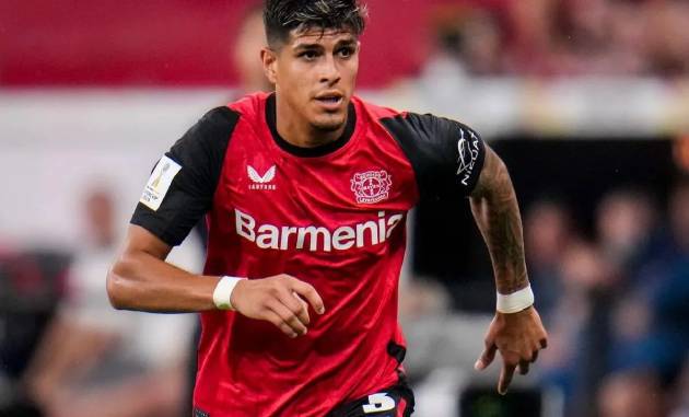 El-defensa-ecuatoriano-Piero-Hincapie-que-milita-en-el-Bayern-Leverkusen-r3os022gabfes2gdenptk4dy8u617ifzgvixf1i24y