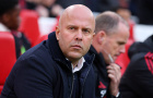 'Vốn liếng' của Arne Slot sắp cạn