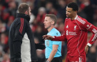 Liverpool thiệt đơn thiệt kép: Thua PSV, mất luôn Ekitike