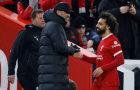 Salah chỉ trích Slot, Klopp từng ứng xử ra sao trong trường hợp tương tự?