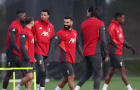 Liverpool đối mặt giai đoạn đầy tranh cãi: Salah gửi lời nhắn tới toàn đội