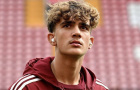 Bóng đá trẻ Anh: 'Lò xay' tuổi 16 và cạm bẫy hợp đồng hàng triệu bảng