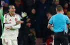 Van Dijk tố trọng tài bỏ qua lỗi ở bàn thua quyết định