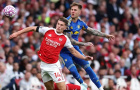 Arsenal hủy bay, phải đi xe buýt 322km đến sân Leeds