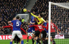 Van der Sar khen Lammens khắc chế chiến thuật của Everton