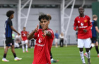 Bryan Mbeumo kinh ngạc trước thần đồng 15 tuổi của Man Utd