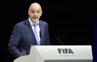 CĐV phản đối kế hoạch bán World Cup của Infantino