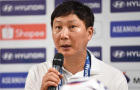 Điểm tin Bóng đá Việt Nam 1/8: HLV Kim Sang-sik tiết lộ nguyên nhân thay Đình Bắc; AFC chặn kế hoạch 20 tỷ USD của chủ tịch FIFA