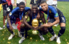 Benjamin Mendy bán đấu giá cúp vô địch World Cup vì vỡ nợ