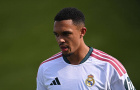 Real Madrid hưởng lợi từ sự thờ ơ của Tuchel dành cho Arnold