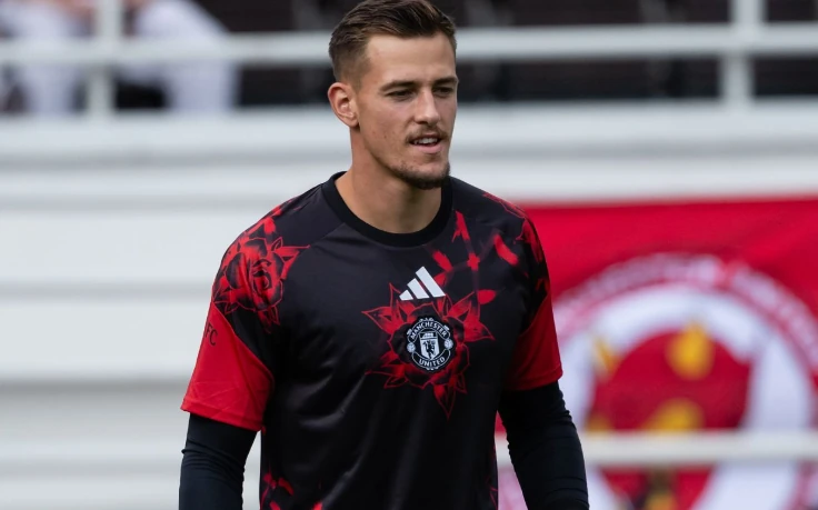 CHÍNH THỨC! Man Utd bán Radek Vitek cho Middlesbrough