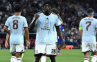 Thua PSG, Aston Villa vẫn tìm thấy tia hy vọng mang tên Madjo