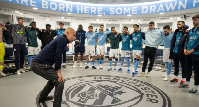 Pep Guardiola dùng chuyện ly hôn để thúc giục dàn sao Man City