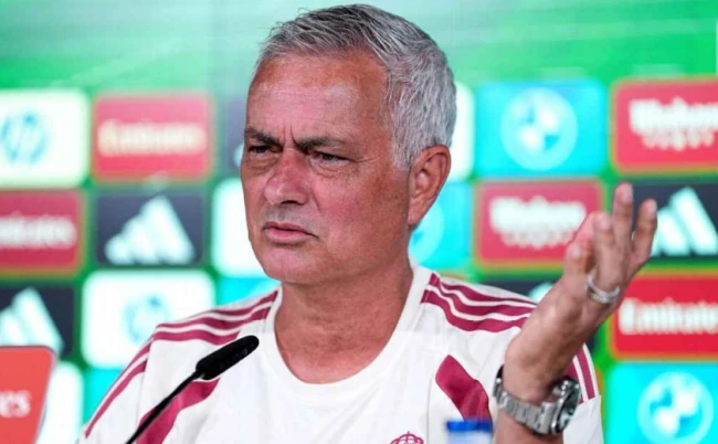 Mourinho lên tiếng về kế hoạch gắn kết bộ ba nguyên tử của Real