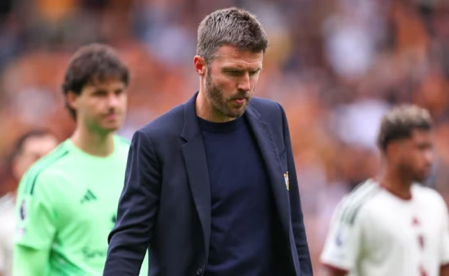 Gáo nước lạnh cho tham vọng của Michael Carrick tại Man Utd