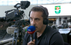 Gary Neville hối thúc Man Utd mua thêm hậu vệ sau trận thua sốc Hull City