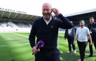 Shearer tin Arsenal xưng vương, Spurs lo trụ hạng