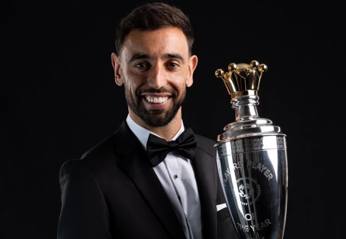 Bruno Fernandes vượt mặt dàn sao Arsenal, giành giải Cầu thủ xuất sắc nhất năm