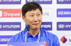 Ông Kim Sang-sik muốn tắt điện thoại vì bị hỏi xin vé