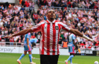 Isidor sắm vai người hùng, Sunderland hạ gục Fulham