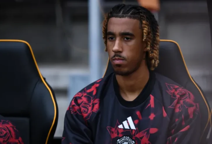Ruben Amorim muốn đưa Leny Yoro về AC Milan