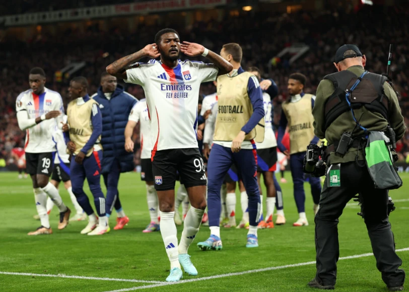 Rời Lyon, cựu sao Arsenal gia nhập Everton