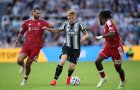 Gia hạn Newcastle, Hall coi tin đồn về MU là lời khen