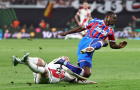 Hậu vệ trái khiến MU, Liverpool, Chelsea mê mẩn